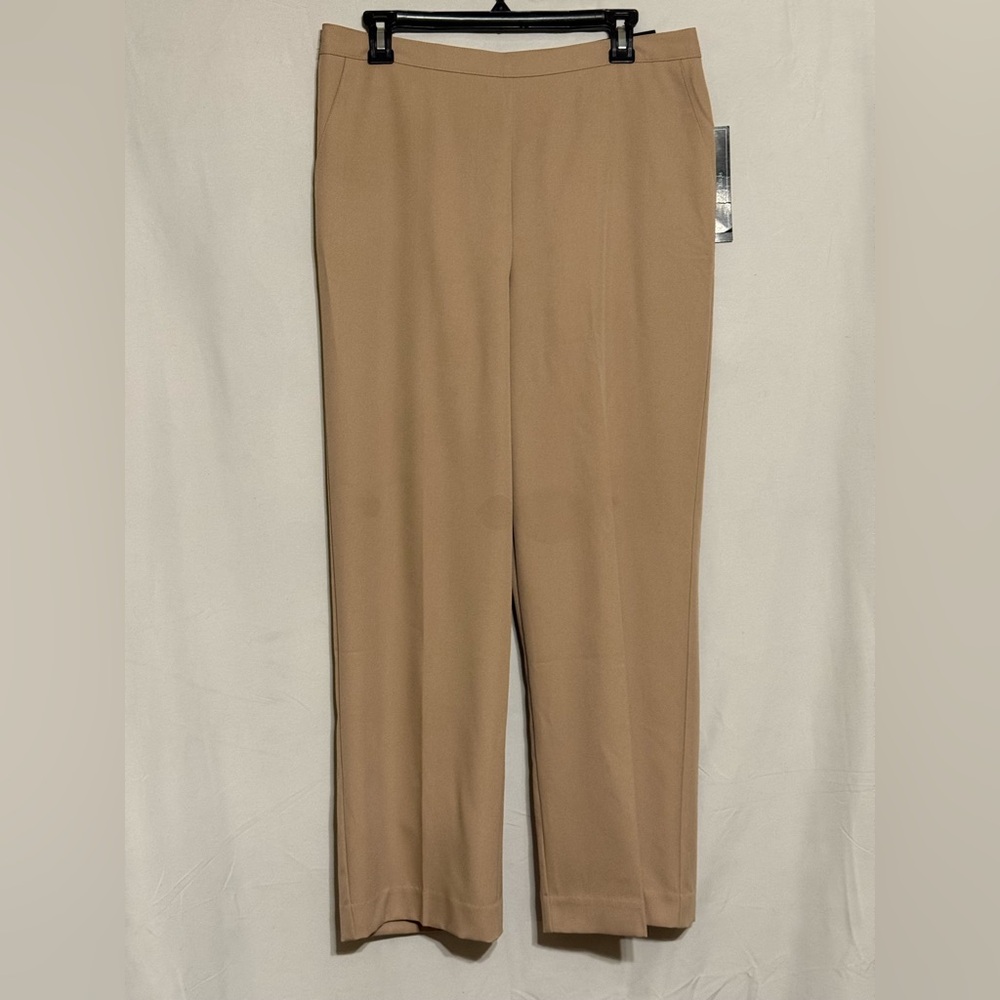 NWT Alfred Dunner Women's Classic Khaki Tan Trousers Size 13P